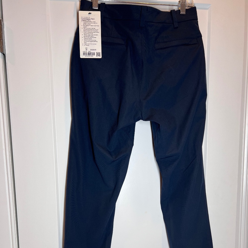 Lululemon Commission Classic fit Pants- Length 32"/  Waist Size 30"